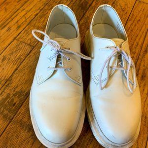 White Dr. Marten's :SMOOTH LEATHER OXFORD SHOES